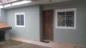 Casa térrea com quintal em São José dos Pinhais – prática e bem localizada 1