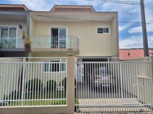 Sobrado triplex no Cajuru – amplo terreno e excelente acabamento 4