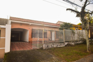 Casa com 5 quartos no Jardim das Américas – terreno amplo e toda averbada 1