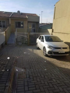 Casa em condomínio na Fazenda Rio Grande – 3 quartos e ótima localização 2